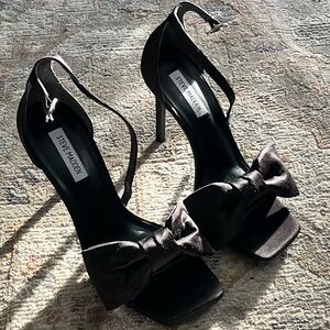 Steve Madden Black Satin Bow Heels